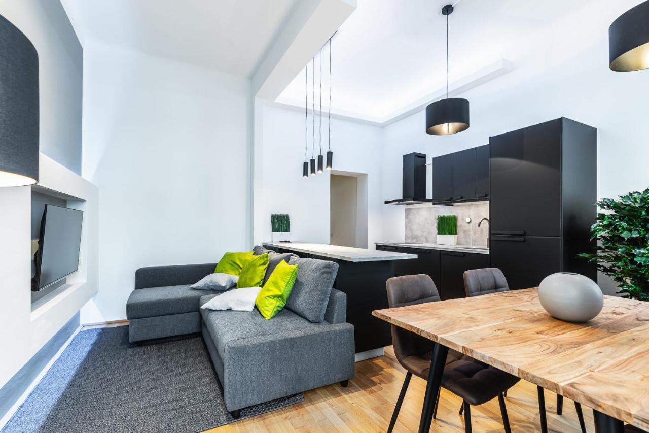 Stylish Designed Apartment In A Top Location Vienna Esterno foto